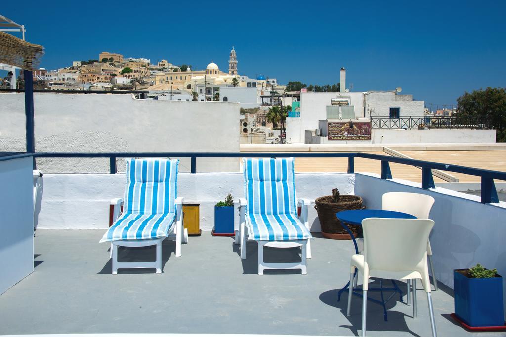 Petini's Place Fira  Exterior foto