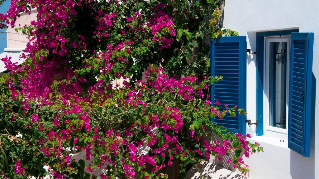 Petini's Place Fira  Exterior foto
