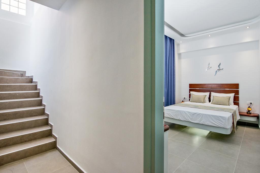 Petini's Place Fira  Exterior foto